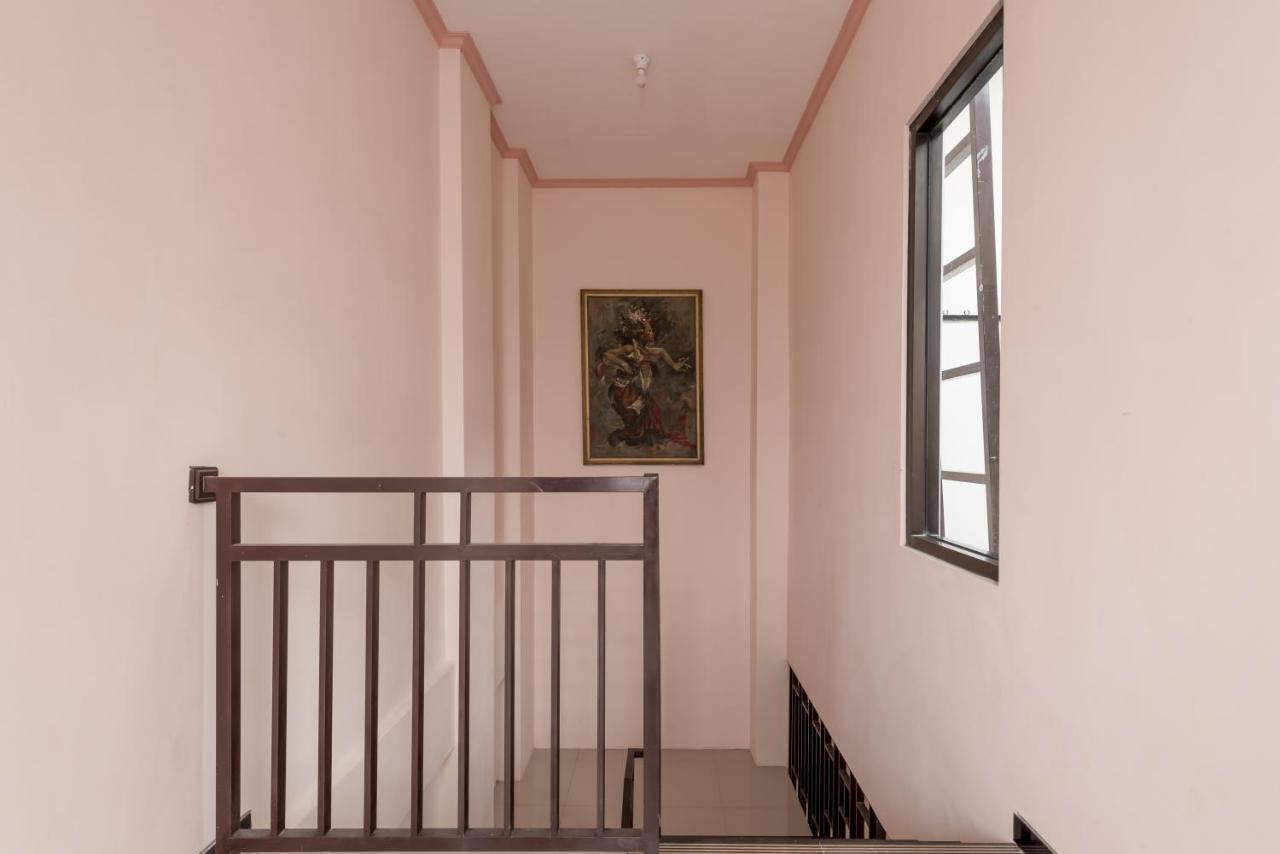 Koolkost Syariah Near Upn Veteran Otel Medokanayu Dış mekan fotoğraf