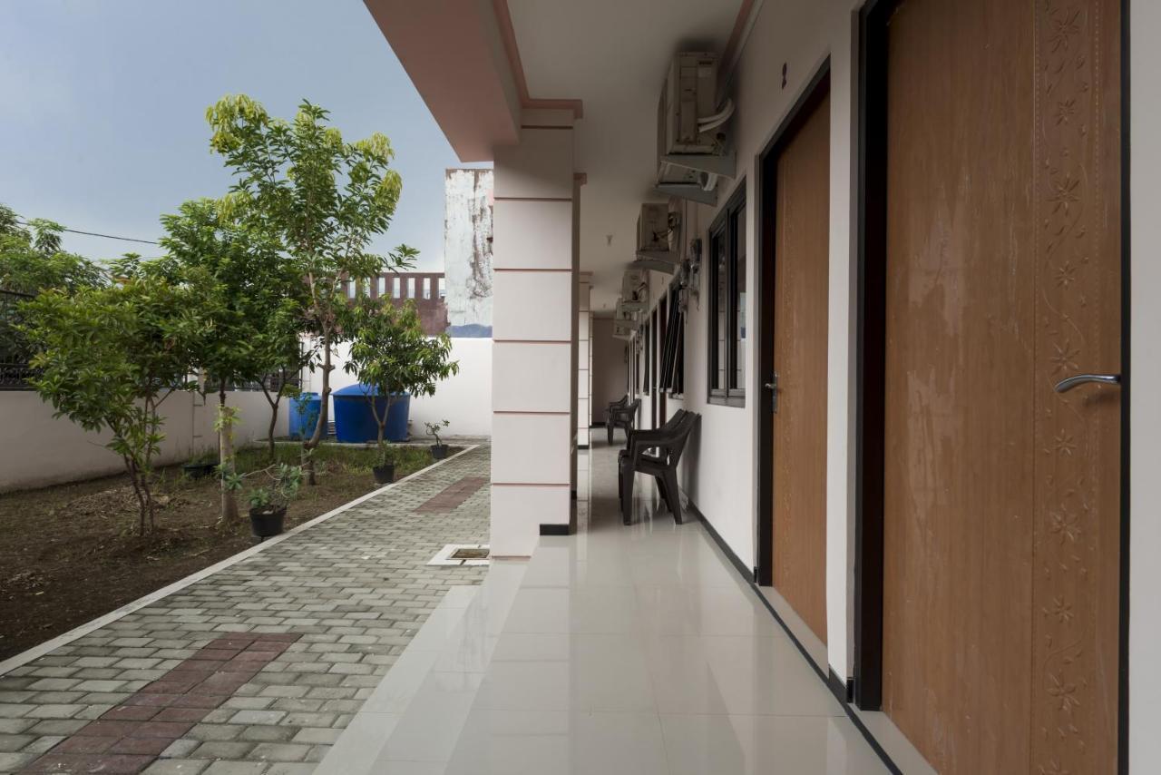 Koolkost Syariah Near Upn Veteran Otel Medokanayu Dış mekan fotoğraf